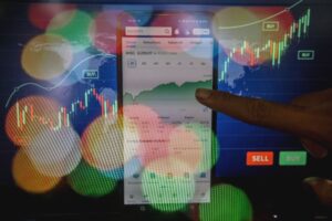 Indeks Bisnis-27 Menguat Awal Pekan Didorong Saham BRPT, INCO, BUMI