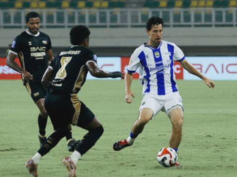 Persib Bandung Berbagi Poin dengan Dewa United dalam Laga Sengit