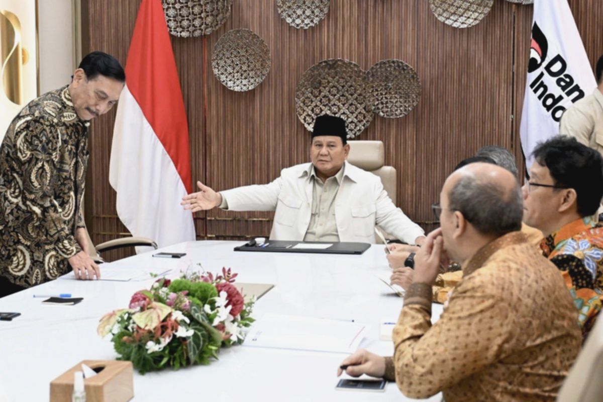 Prabowo Panggil Luhut ke Istana, Susun Strategi Hadapi Konflik Global