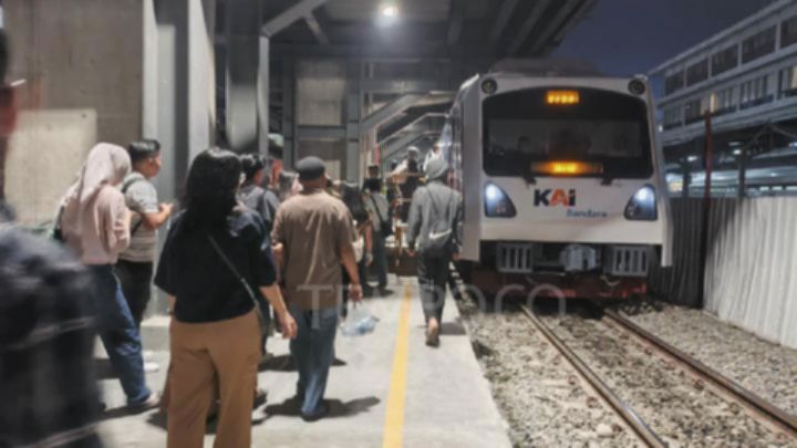 6,2 Juta Penumpang Manfaatkan Layanan Kereta Api Bersubsidi KAI