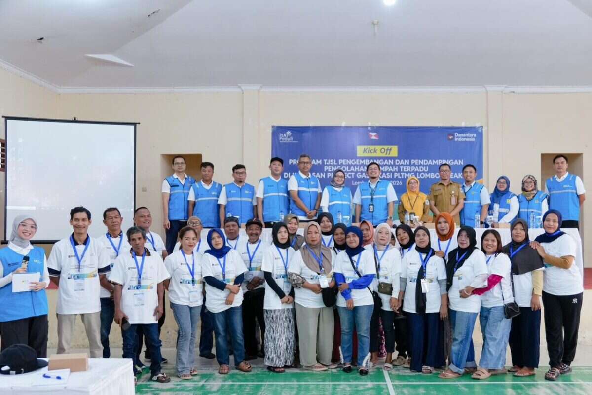 PLN EPI dan Mitra Kelola Sampah Pesisir Bagek Kembar
