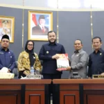 wali-kota-padang-dorong-sinergi,-percepat-dua-ranperda