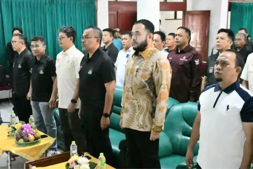 Wali Kota Padang Dorong Program Satu Meja Tenis di SMP