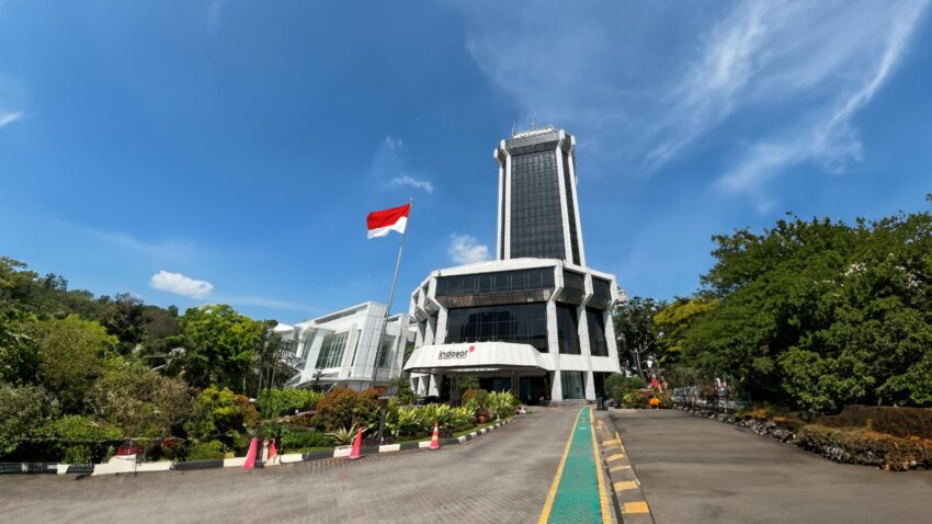 Indosat Catat Rekor Pendapatan, Perluas Inovasi AI