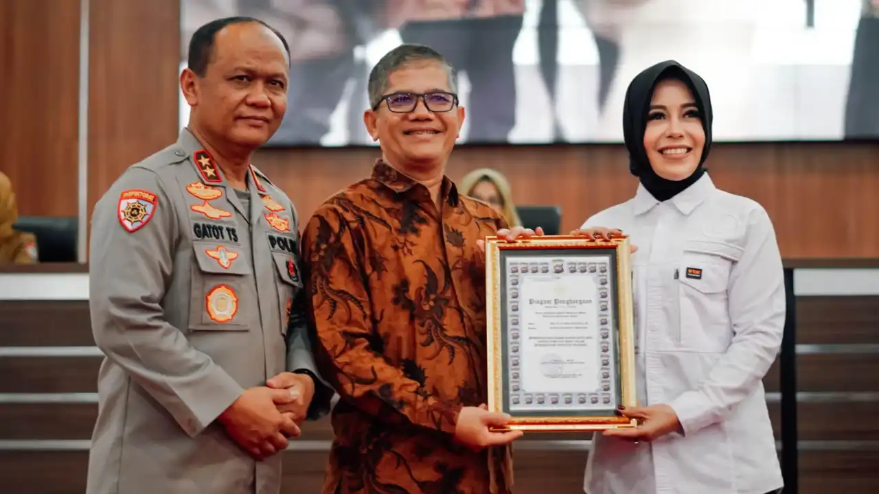Kapolda Sumbar Hadiri Hardiknas, Tanam 300 Pohon di Kampus