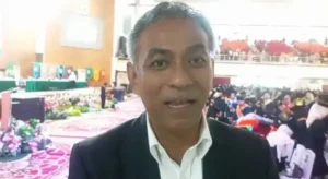 Taslim Chaniago Wakili IKA Unand di Wisuda II 2026