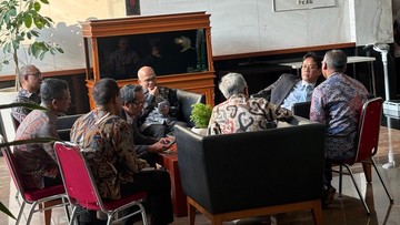 Purbaya Gelar Rapat Dadakan Saat Rupiah Tertekan