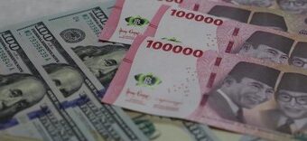 DPR Soroti Rupiah Melemah ke Rp17.600 per Dolar AS