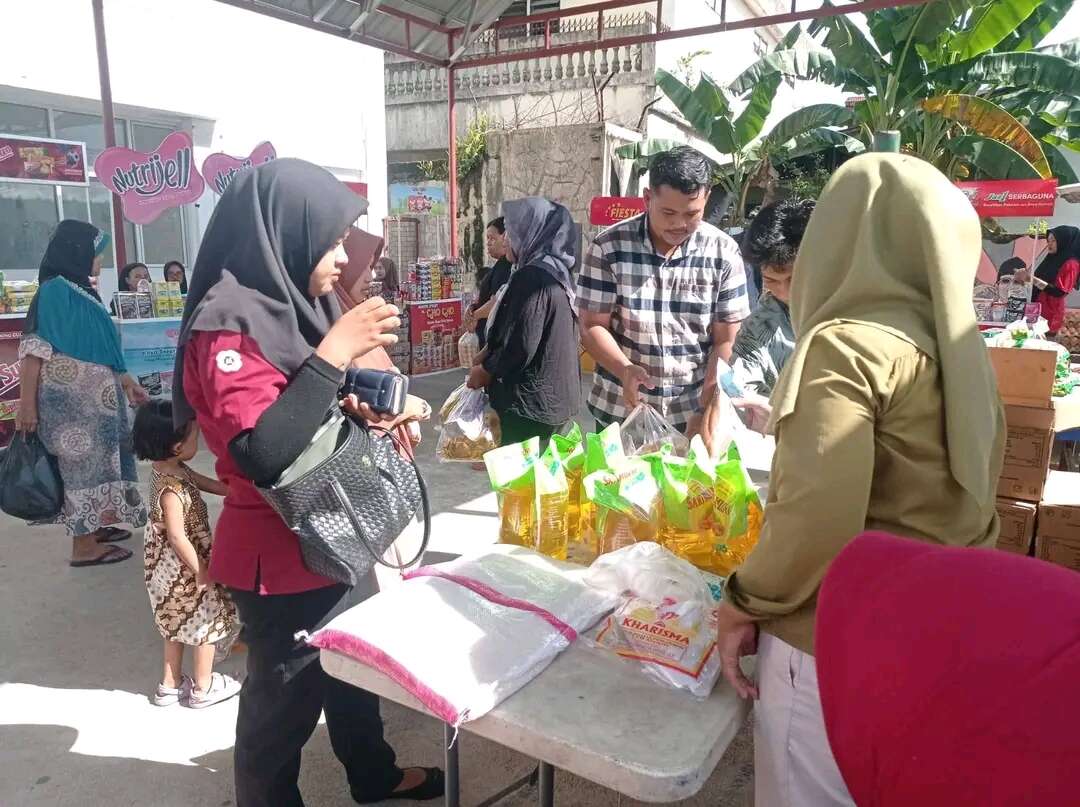 Pemko Padang Tekan Inflasi Lewat Operasi Pasar Murah