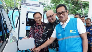 PLN Resmikan SPKLU Kelima Ribu di Tanjung Priok
