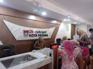 Disdukcapil Padang Percepat Transformasi Layanan Melalui Identitas Kependudukan Digital