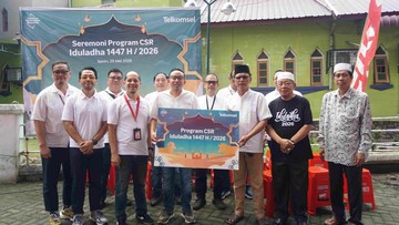Telkomsel Salurkan Hewan Kurban bagi Masyarakat di Berbagai Wilayah