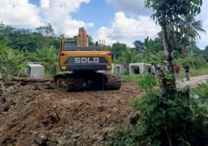 Pemkab Dharmasraya Tangani Cepat Jalan Amblas di Sungai Rumbai