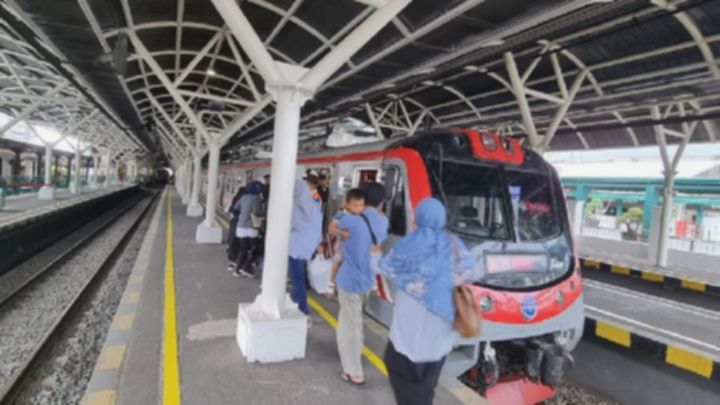 KAI Commuter Tambah Empat Jadwal Perjalanan KRL Yogyakarta-Palur