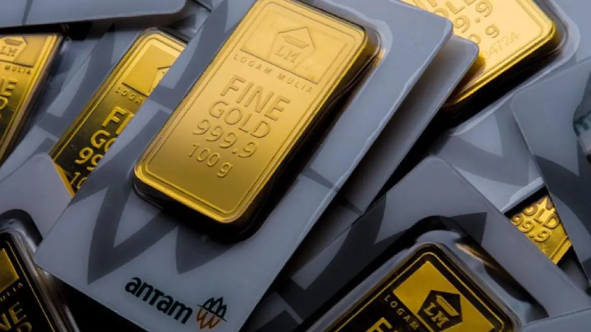 Harga Emas Antam Anjlok Rp50.000 ke Level Rp2.769.000 per Gram