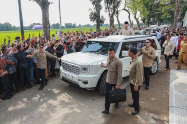 Prabowo Instruksikan Pindad Rancang Mobil Transparan untuk Sapa Warga