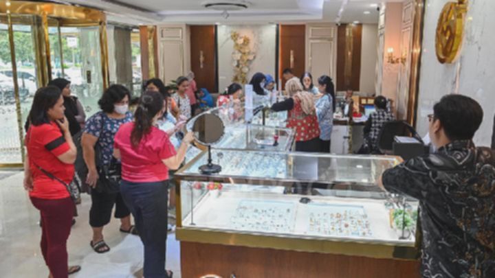 Harga Emas Antam Turun Rp50 Ribu Menjadi Rp2.769.000 Per Gram