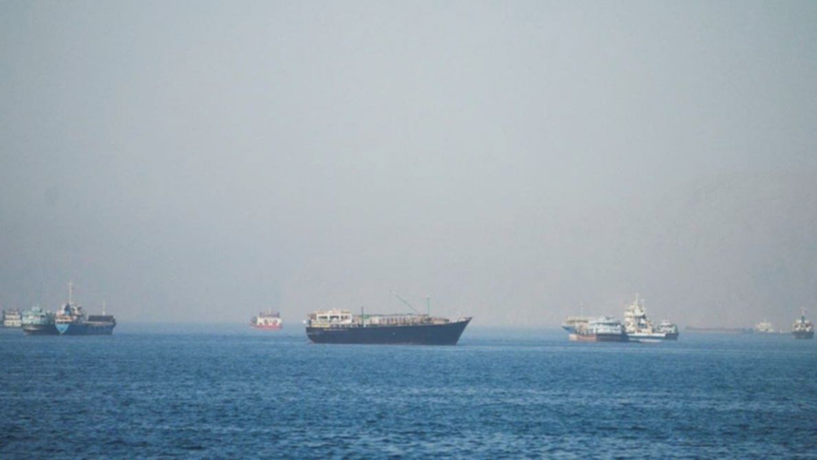 Ketegangan Iran-AS Kembali Meningkat Usai Kapal Tanker Diserang di Hormuz