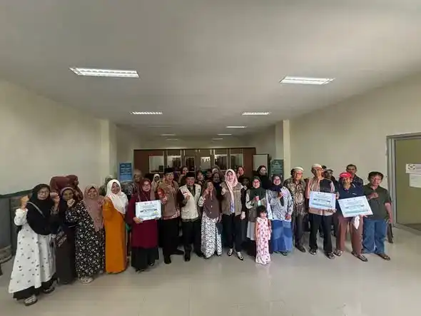 Baznas Padang Panjang Salurkan Zakat bagi 1.173 Warga Membutuhkan