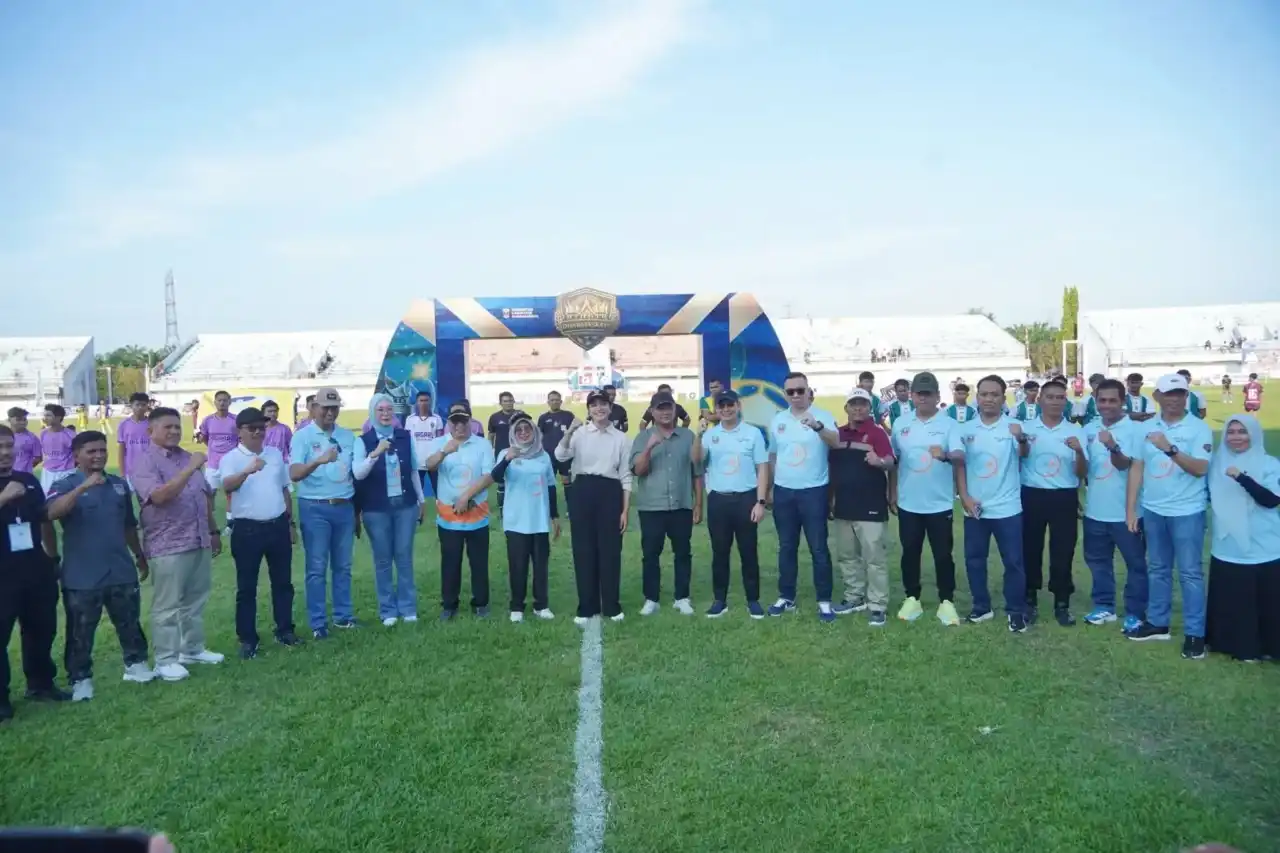 Pemkab Dharmasraya Padukan Olahraga dan Ekonomi Kreatif di Stadion