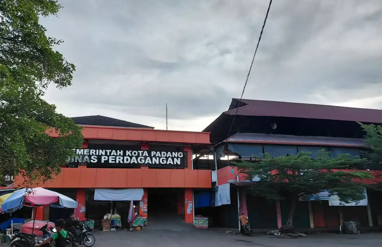 Pemkot Padang Tingkatkan Kualitas Delapan Pasar Satelit Daerah