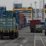 bea-cukai-ungkap-ribuan-kontainer-numpuk-di-tanjung-priok
