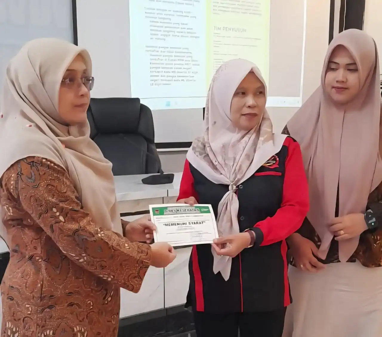 Pemko Padang Dorong Pelaku Usaha Urus Sertifikasi Pangan Halal