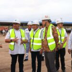 gunakan-tka,-wamenaker-wajibkan-perusahaan-lakukan-alih-keahlian-ke-tenaga-kerja-lokal