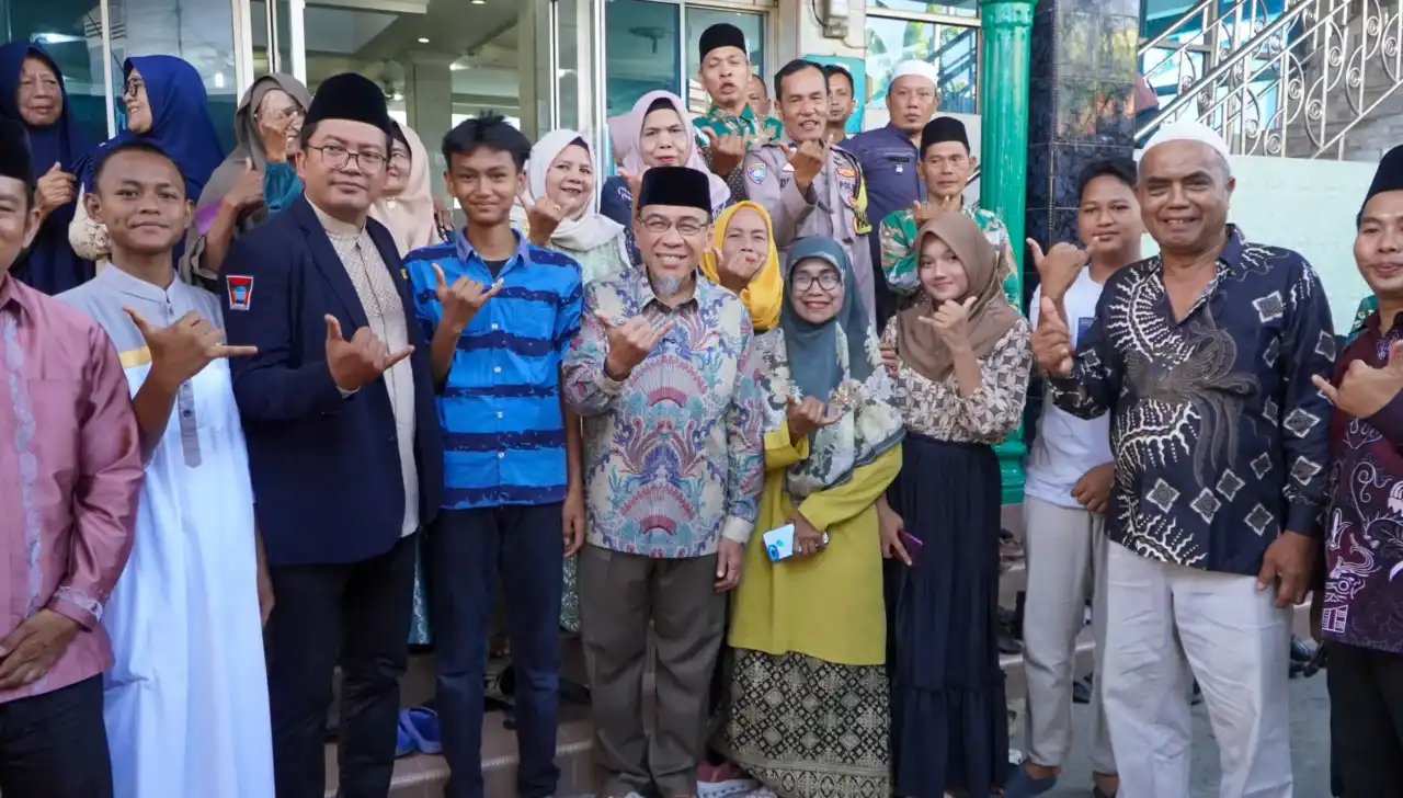 Wawako Padang Dorong Masjid Jadi Pusat Pemberdayaan Masyarakat