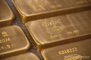 Harga Emas dan Bitcoin Kompak Anjlok, Simak Faktor Penyebabnya