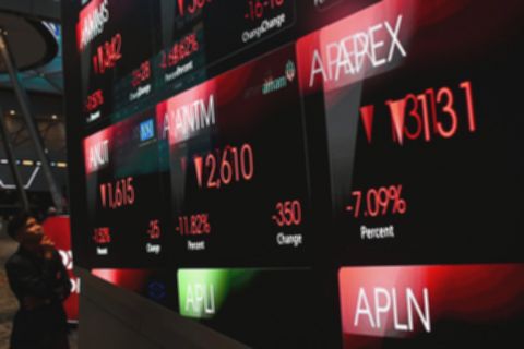 Investor Asing Lepas Saham Rp699 Miliar, IHSG Sesi I Tertekan