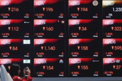 IHSG Anjlok 2,42% Pimpin Pelemahan Bursa Saham di Asia