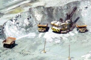 Direktur Bumi Resources Minerals Borong 400.000 Saham Perkuat Investasi