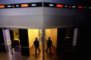 IHSG Dibuka Menguat 0,94 Persen Tembus Level 5.930