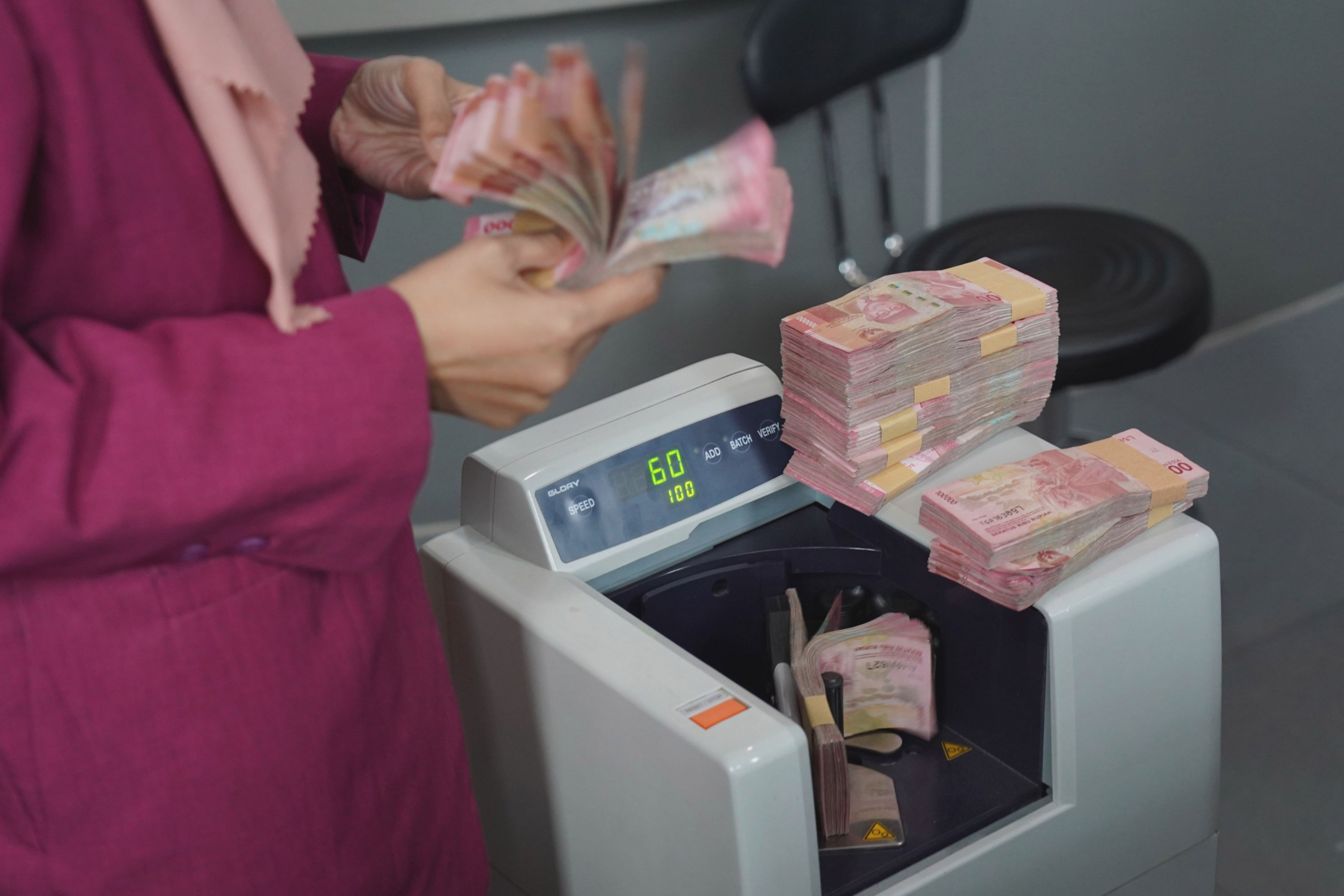 Rupiah Melemah, Kinerja Ekspor Indonesia Justru Tertekan 5,73 Persen