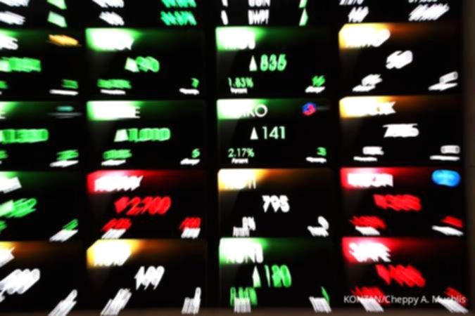 Asing Lepas Saham Rp1,31 Triliun, Simak Daftar Emiten Paling Terdampak