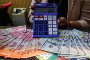 Rupiah Melemah ke Rp18.109 per Dolar AS, Simak Sentimen Pemicunya
