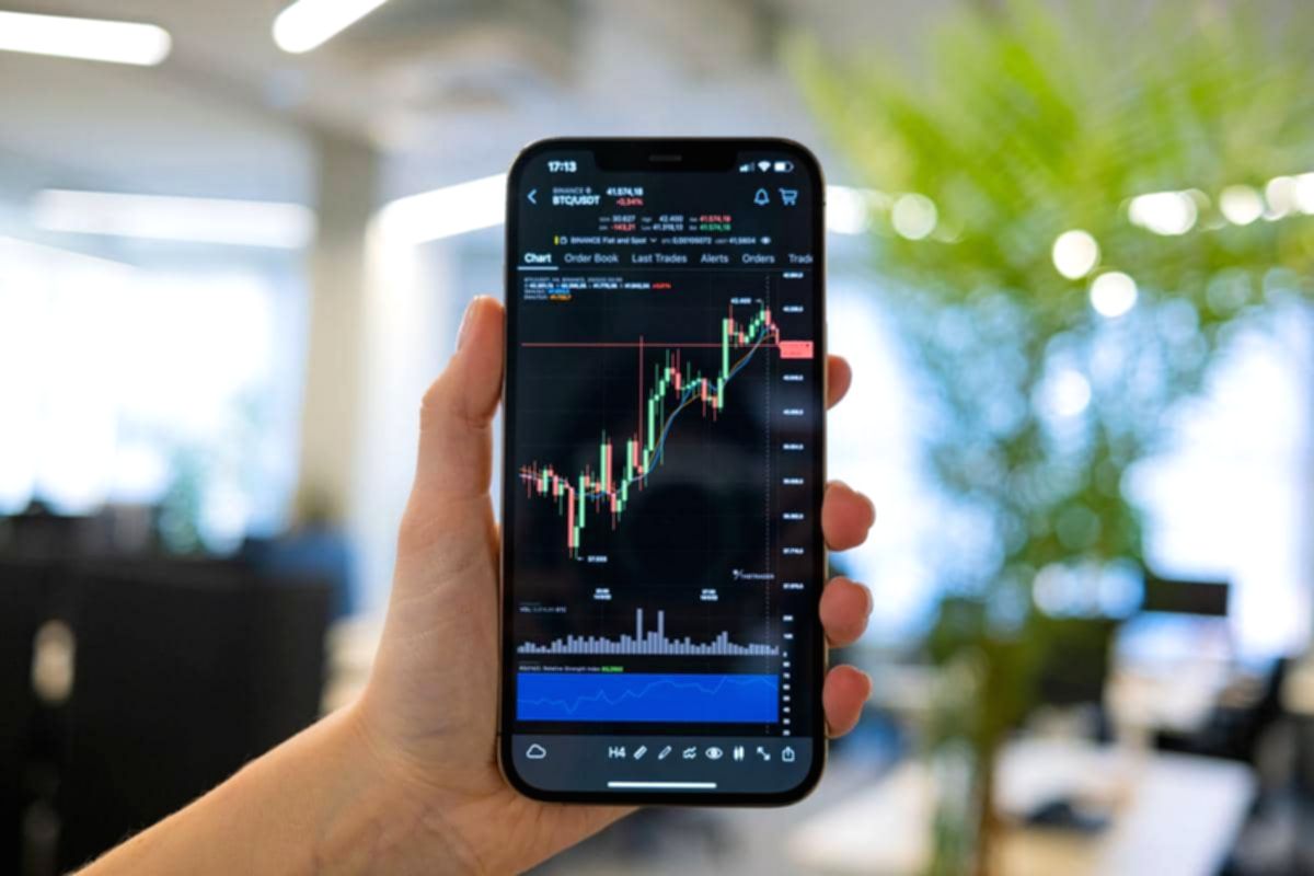 Mengenal Watchlist Saham: Fungsi, Manfaat, dan Cara Praktis Membuatnya