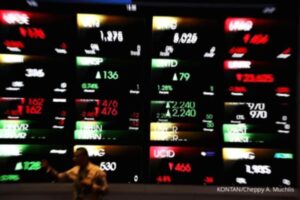 Cermati Rekomendasi Teknikal Saham BBCA, JPFA, dan AMRT Hari Ini