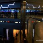 IHSG Menguat ke 6.388 di Sesi I, Saham ISAT Memimpin Penguatan