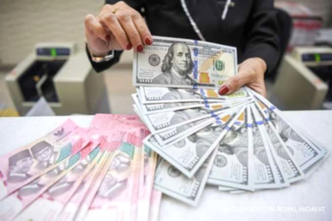 Rupiah Melemah Sepekan, Pasar Waspadai Konflik Timur Tengah dan Suksesi BI