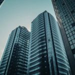 5 Faktor Utama yang Mempengaruhi Valuasi Saham Selain Laba Perusahaan