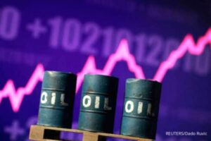 Harga Minyak Mentah Kembali Naik Akibat Ancaman di Selat Hormuz