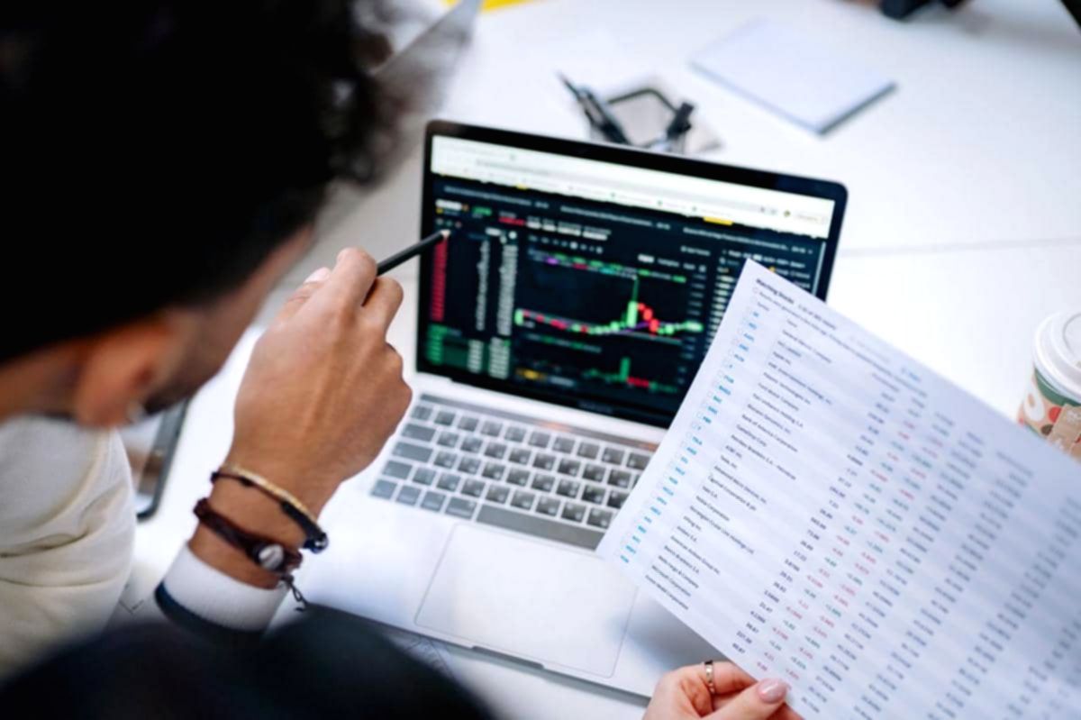 Mengapa Investor Saham Perlu Waspada Saat Memasuki Bulan September?