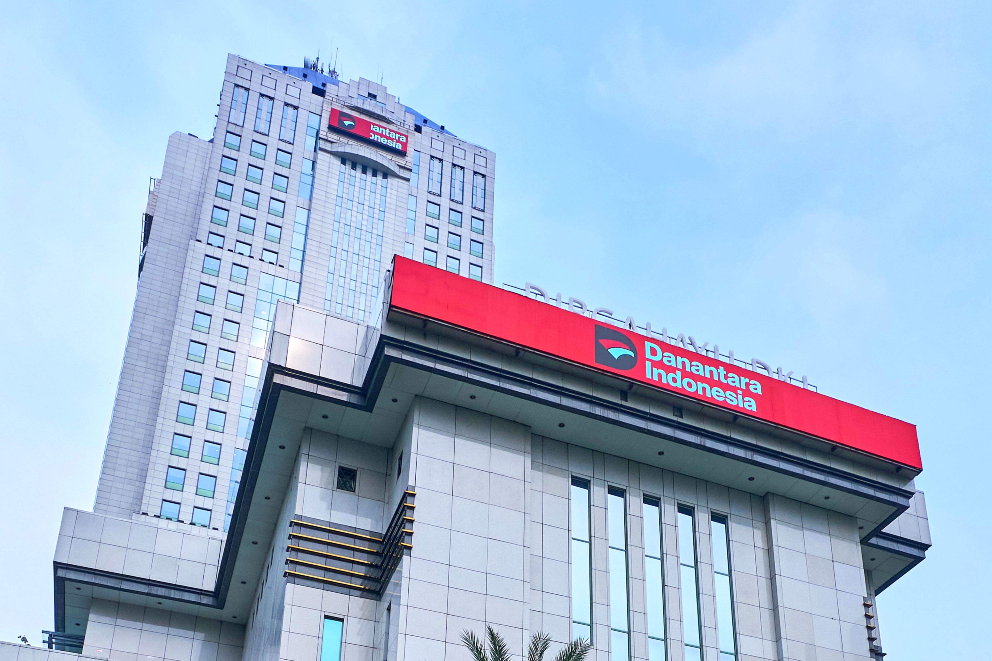 Fitch Sematkan Peringkat BBB dengan Outlook Negatif untuk Danantara