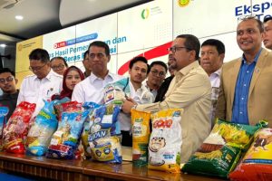 Mentan Amran Umumkan 25 Merek Beras yang Diduga Berfortifikasi Palsu