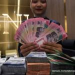 Rupiah Melemah ke Rp 17.696 per Dolar AS Saat Asia Perkasa