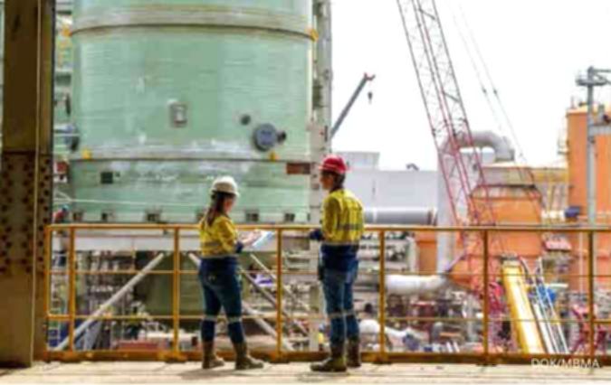 Merdeka Battery (MBMA) Pertimbangkan Rencana Penjualan Saham di Bursa Hong Kong
