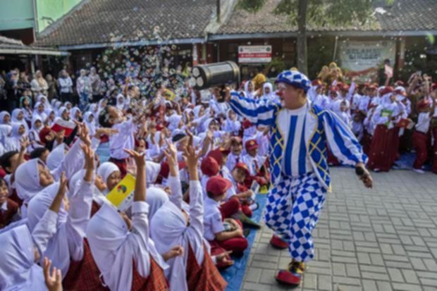 Skor PISA Indonesia Peringkat 73, Tertinggal dari Negara Tetangga
